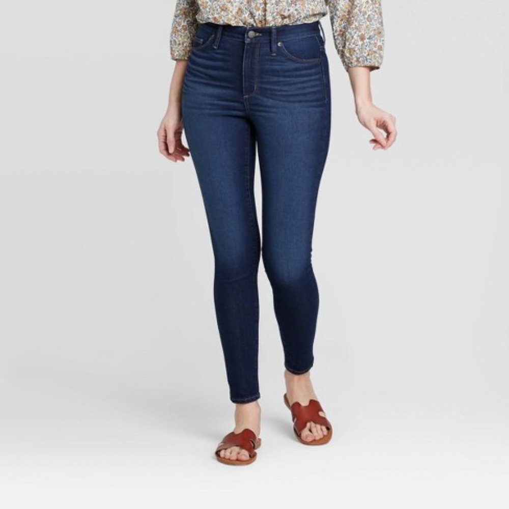 Universal Thread High-Rise Skinny Jean Size 6L